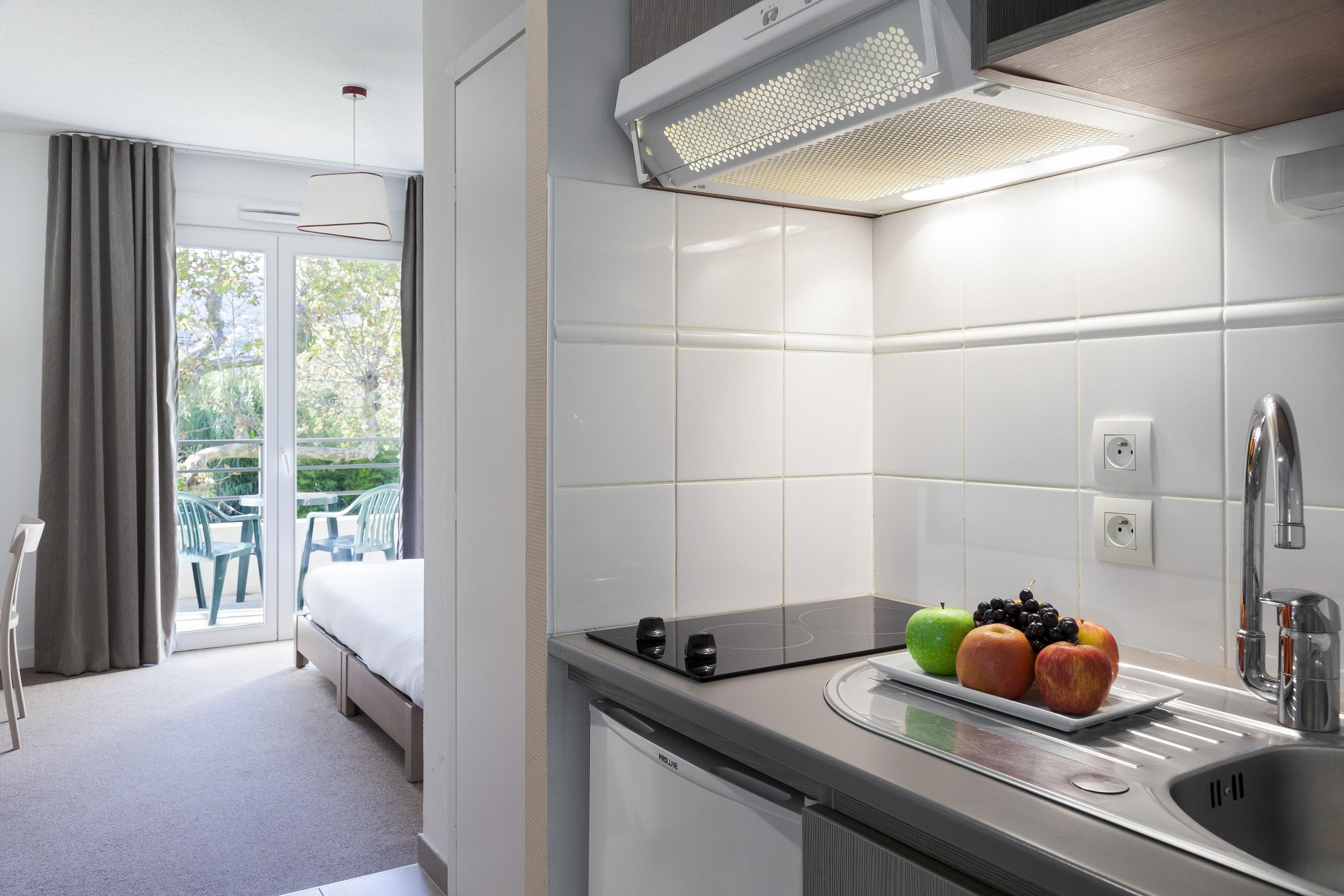 Comfort Aparthotel Cannes Mandelieu Екстериор снимка