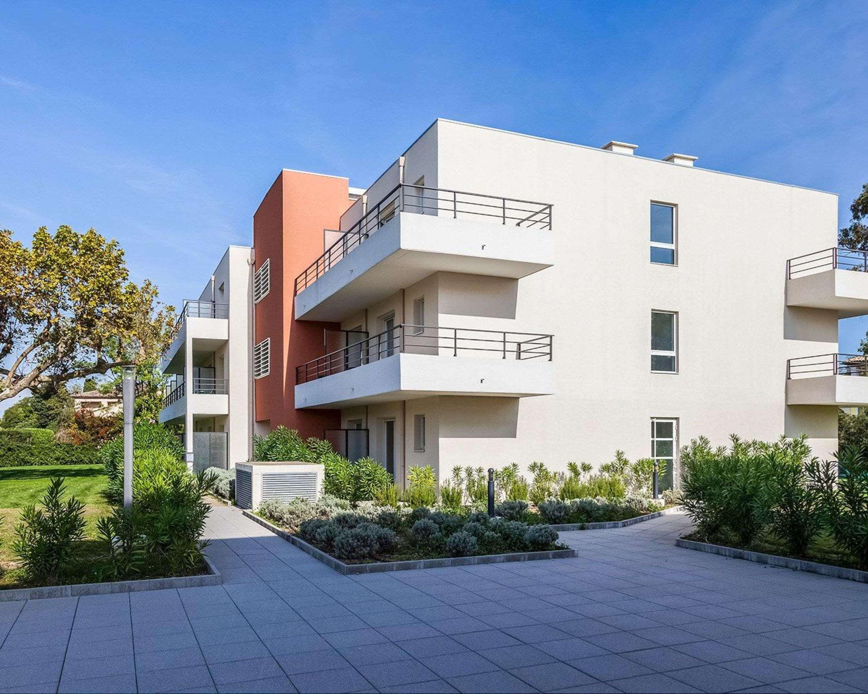 Comfort Aparthotel Cannes Mandelieu Екстериор снимка