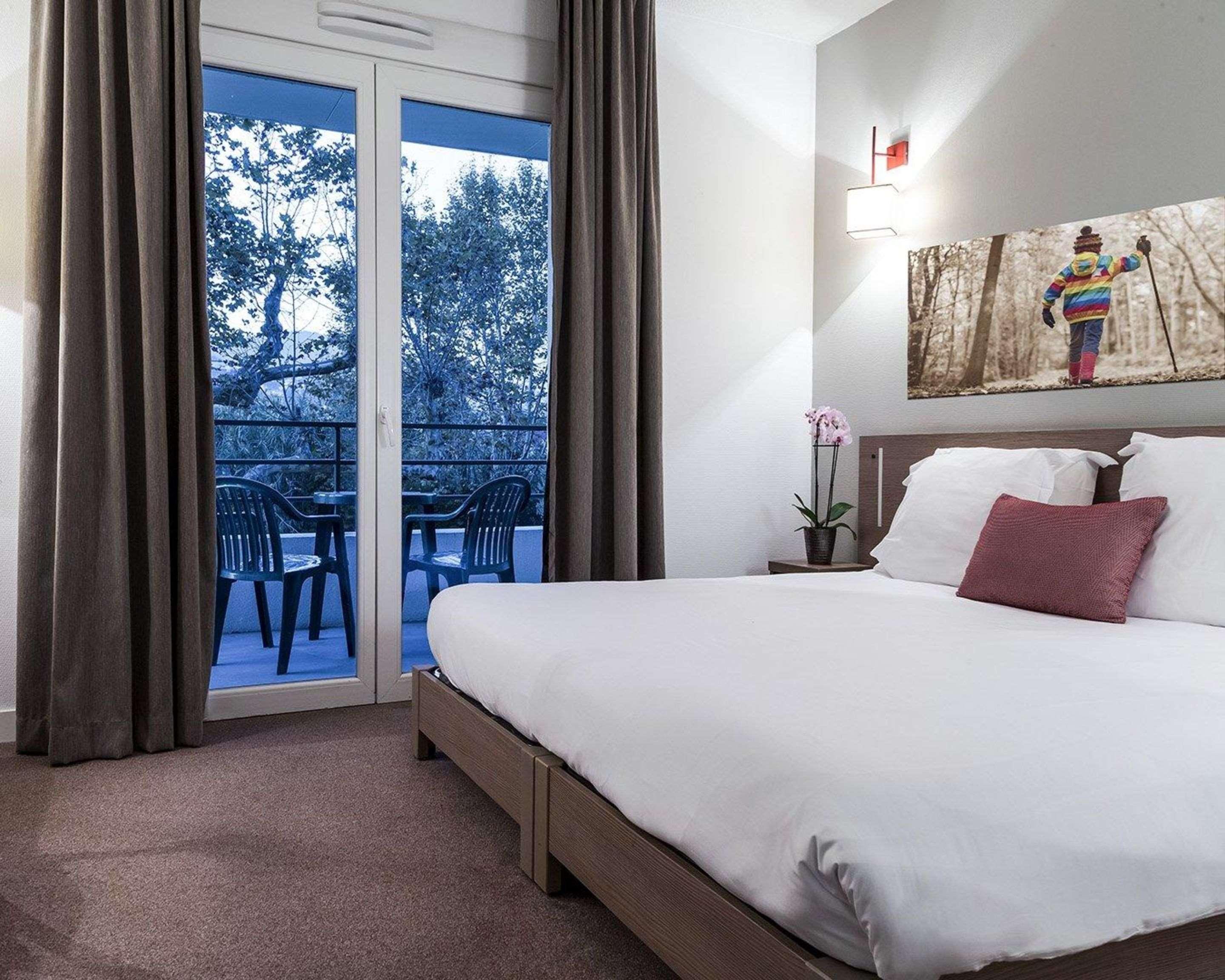 Comfort Aparthotel Cannes Mandelieu Екстериор снимка