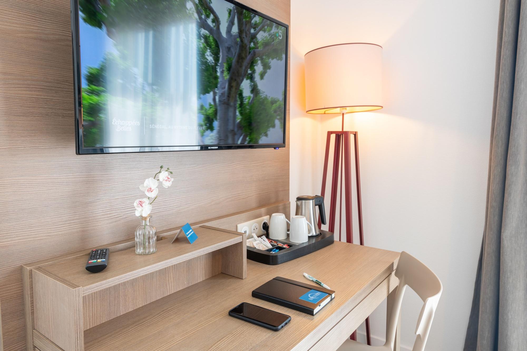Comfort Aparthotel Cannes Mandelieu Екстериор снимка