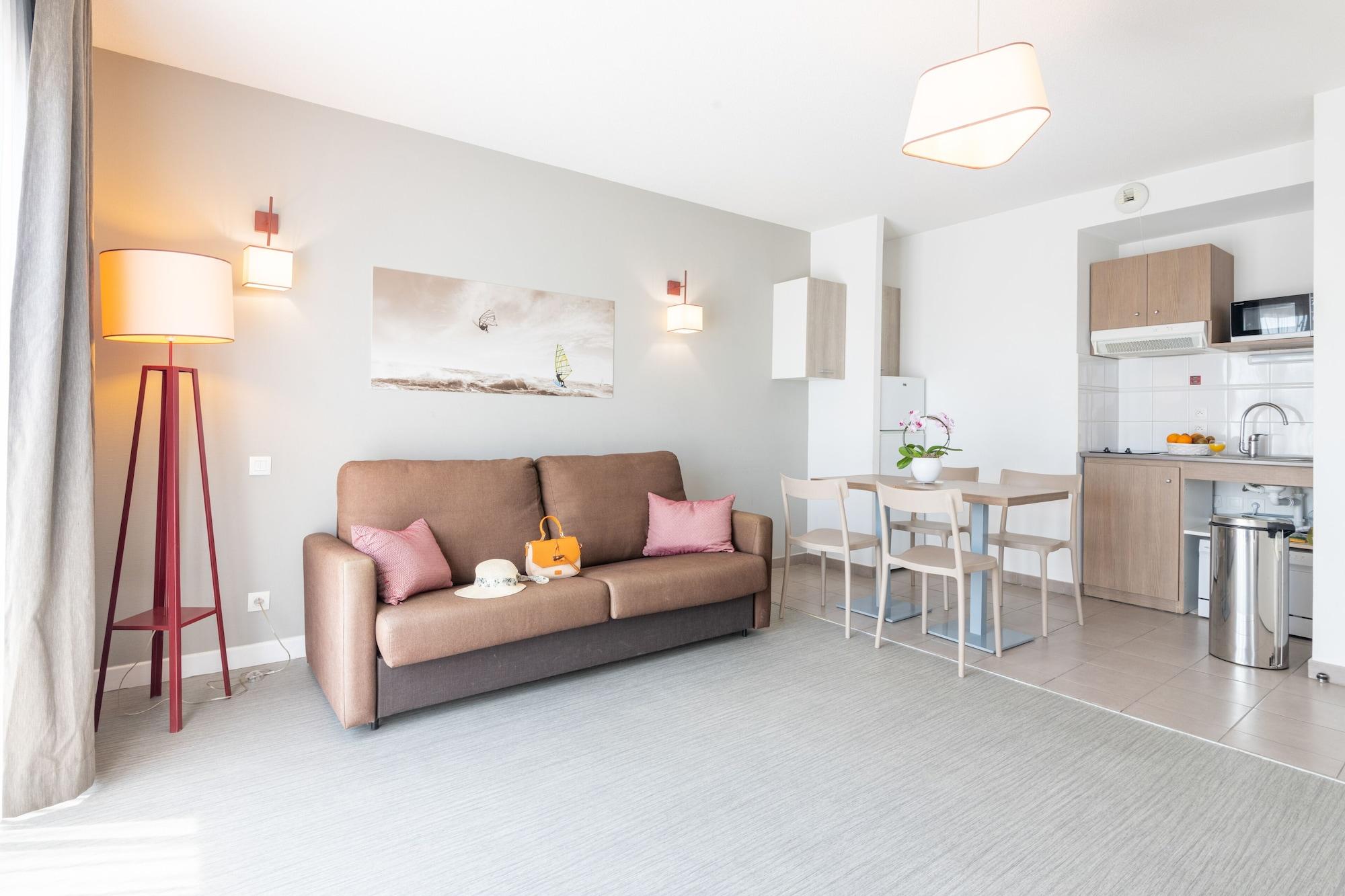 Comfort Aparthotel Cannes Mandelieu Екстериор снимка