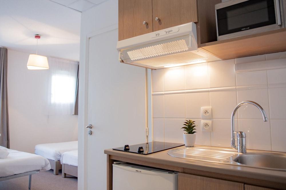 Comfort Aparthotel Cannes Mandelieu Екстериор снимка