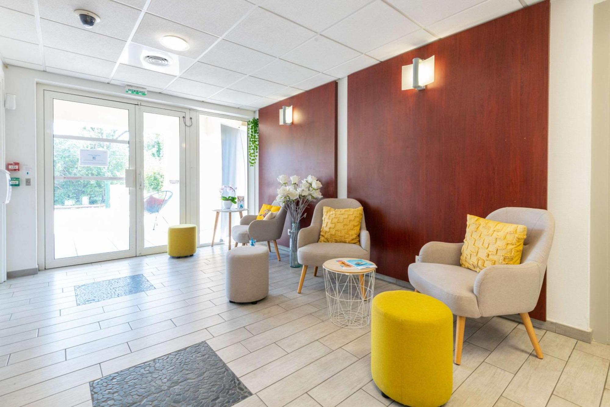 Comfort Aparthotel Cannes Mandelieu Екстериор снимка